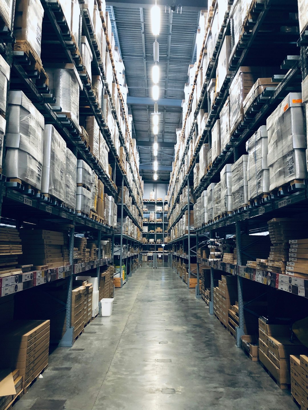 Industrial warehouse building representing broker opinion of value for sale leaseback transaction