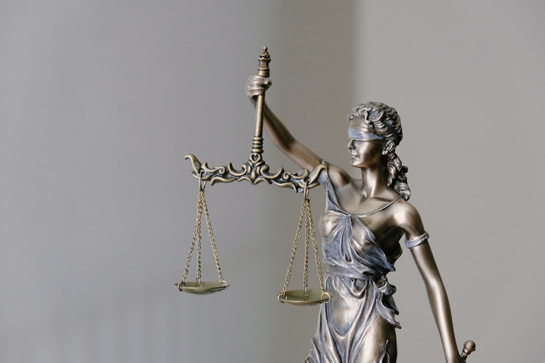 Courtroom gavel representing commercial real estate expert witness testimony and litigation support